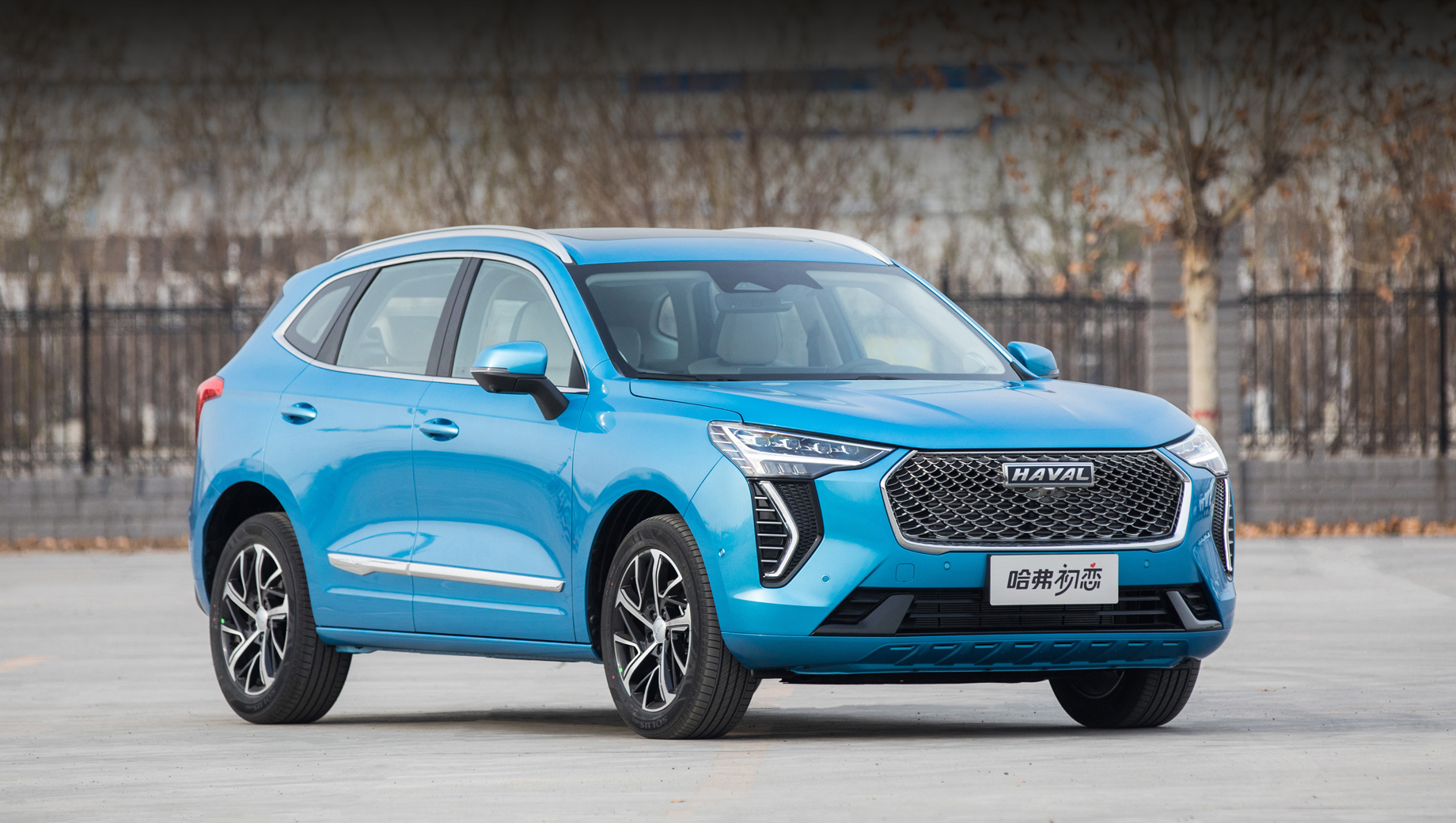 /img/cars/1637051202-exterior_haval_Jolion_1.jpg