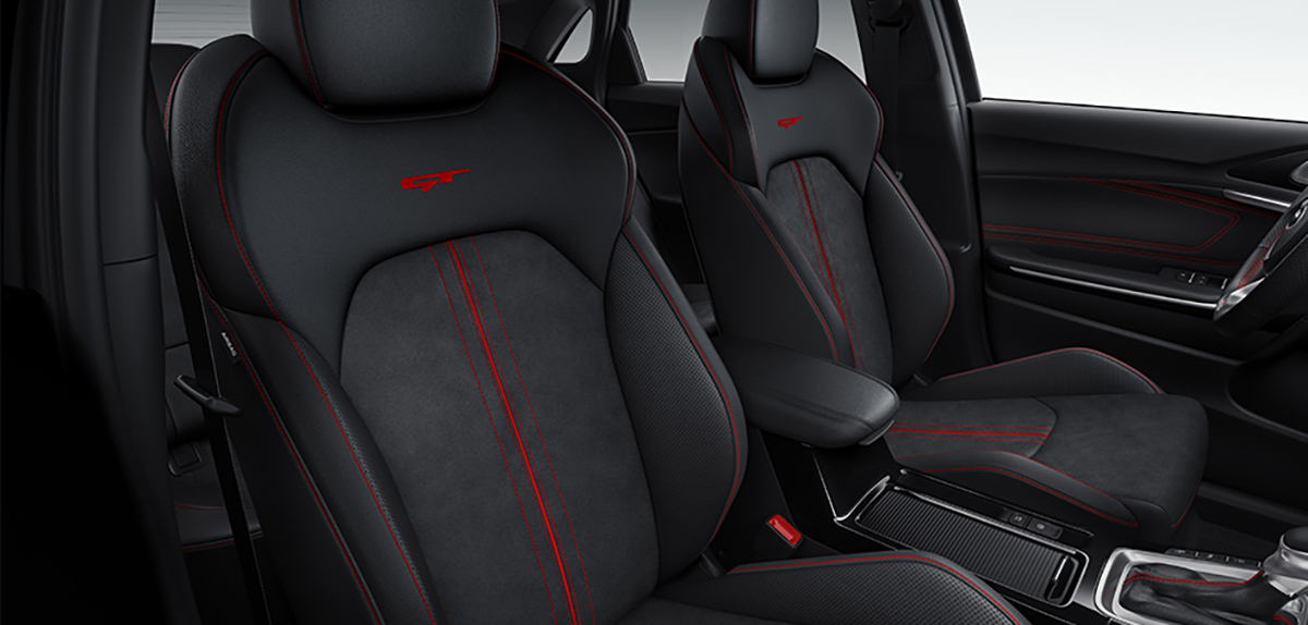 /img/cars/1637051738-interior_kia_ProCeed_3.jpg